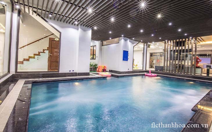 Bể bơi rất đẹp villa khánh châu